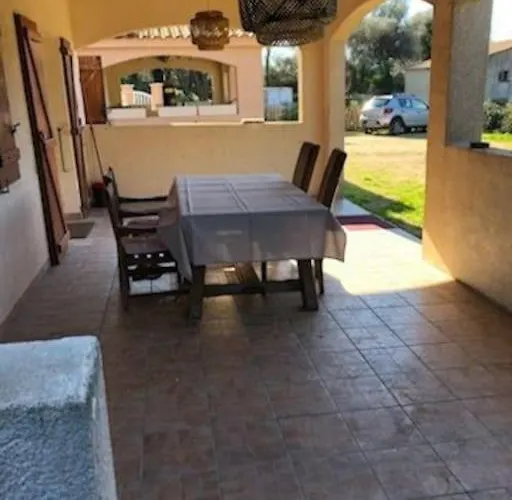 En Corse Du Sud Entre Et Montagne Peri